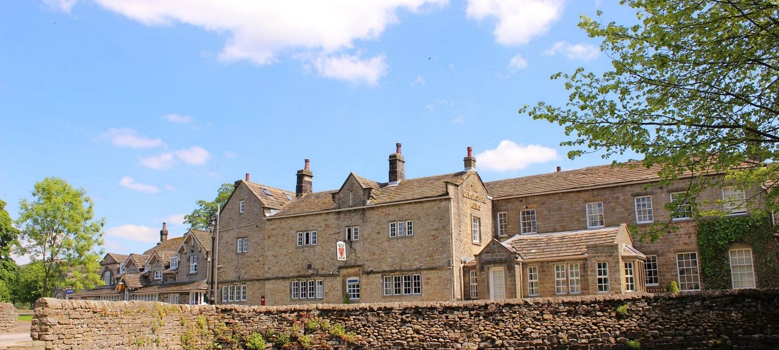 The Devonshire Arms Hotel