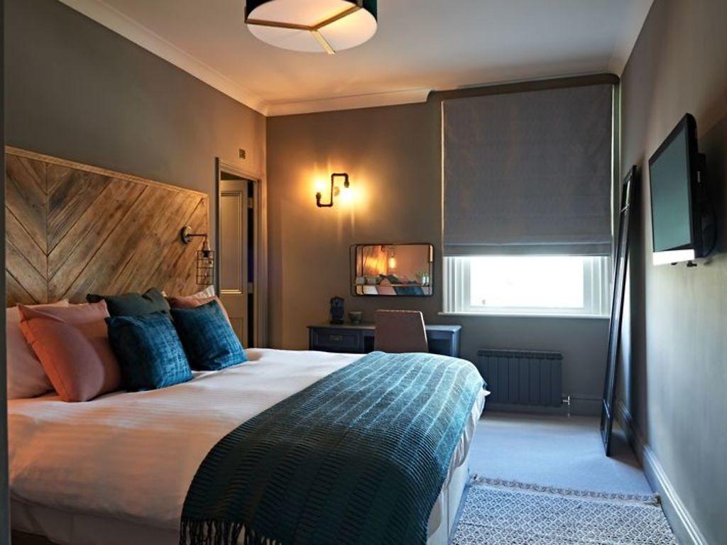 Super King room, The Duxford Lodge