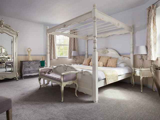 The Fox and Hounds Country Hotel